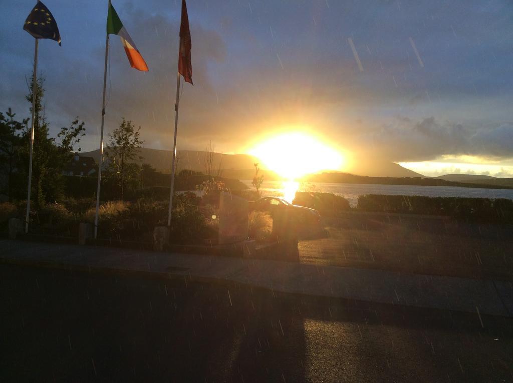 Achill Sound Hotel - Ostan Ghob A'Choire 외부 사진