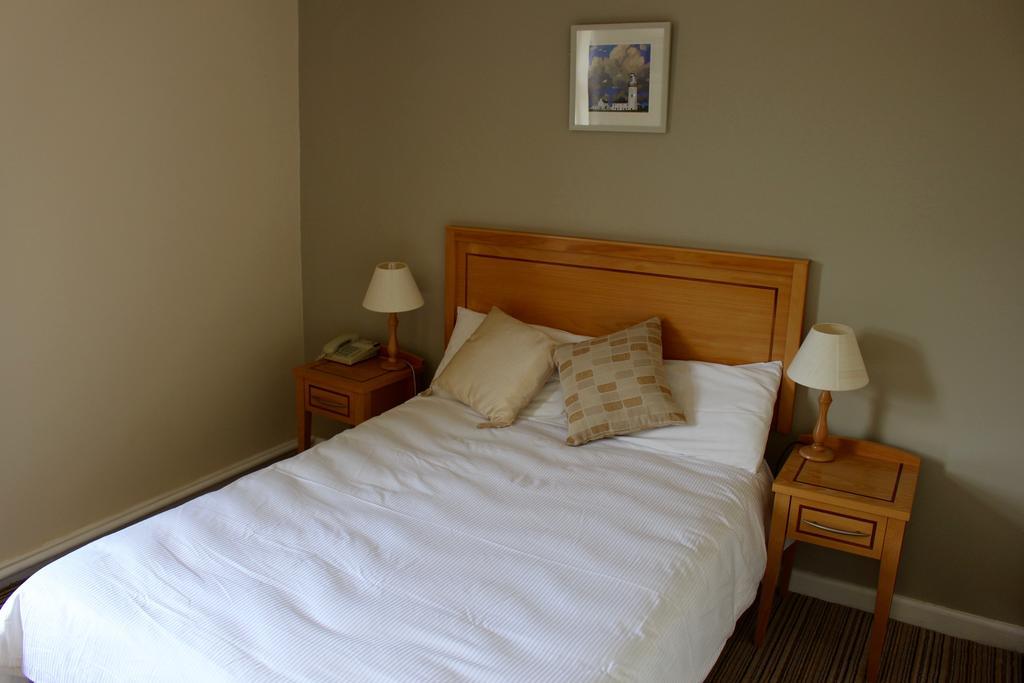 Achill Sound Hotel - Ostan Ghob A'Choire 외부 사진