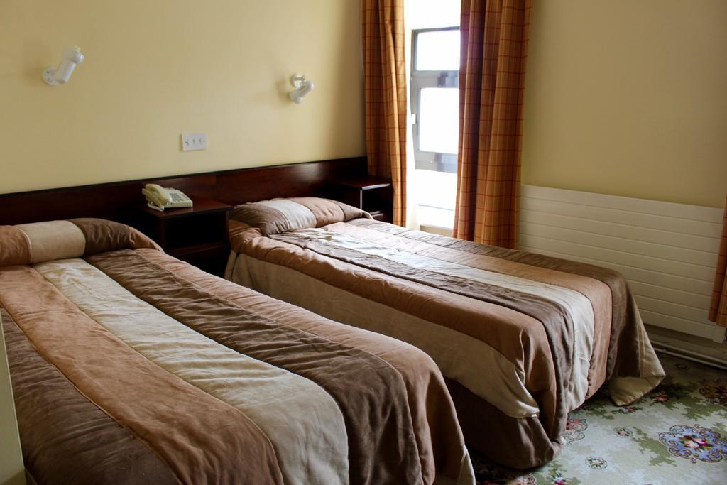 Achill Sound Hotel - Ostan Ghob A'Choire 외부 사진